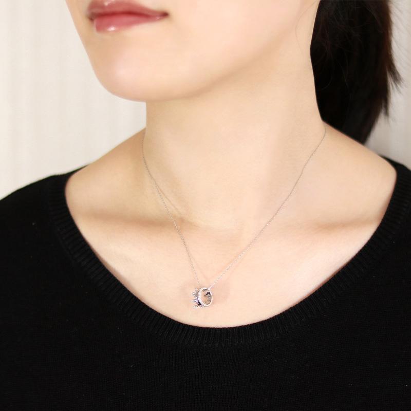 K18 YG/WG/PG ダイヤモンド 8pcs 0.09ct Hカラークラス/SIクラス クラウン ペンダント ネックレス ダイヤ ゴールド 18金 カラーは選べる プレゼント 記念日の画像
