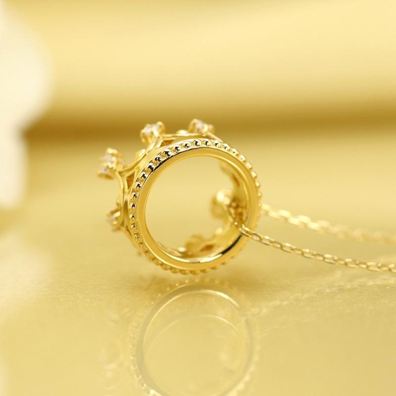 K18 YG/WG/PG ダイヤモンド 8pcs 0.09ct Hカラークラス/SIクラス クラウン ペンダント ネックレス ダイヤ ゴールド 18金 カラーは選べる プレゼント 記念日の画像