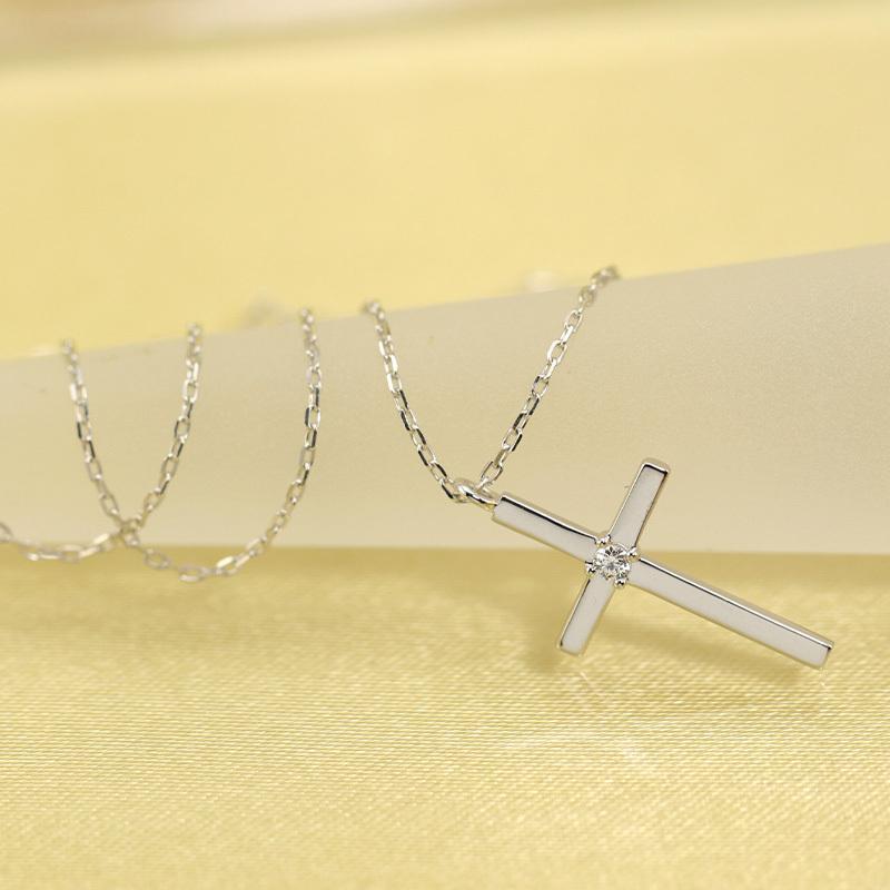 K10 YG/WG/PG ダイヤモンド 0.02ct クロス ペンダント ネックレス ダイヤ ゴールド 10金 カラーは選べる プレゼント ギフト 記念日 クリスマス お守りの画像