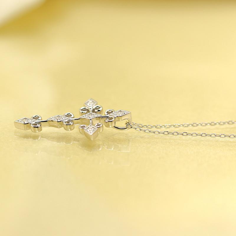 K18 YG/WG/PG ダイヤモンド 5pcs 0.07ct クロス ペンダント ネックレス ダイヤ ゴールド 18金 カラーは選べる プレゼント ギフト 記念日 クリスマス お守りの画像