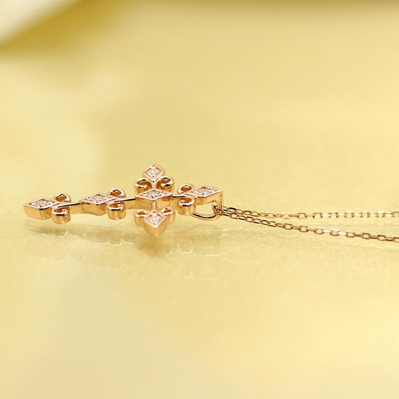 Jeweluce K18 YG/WG/PG ダイヤモンド 5pcs 0.07ct クロス ペンダント