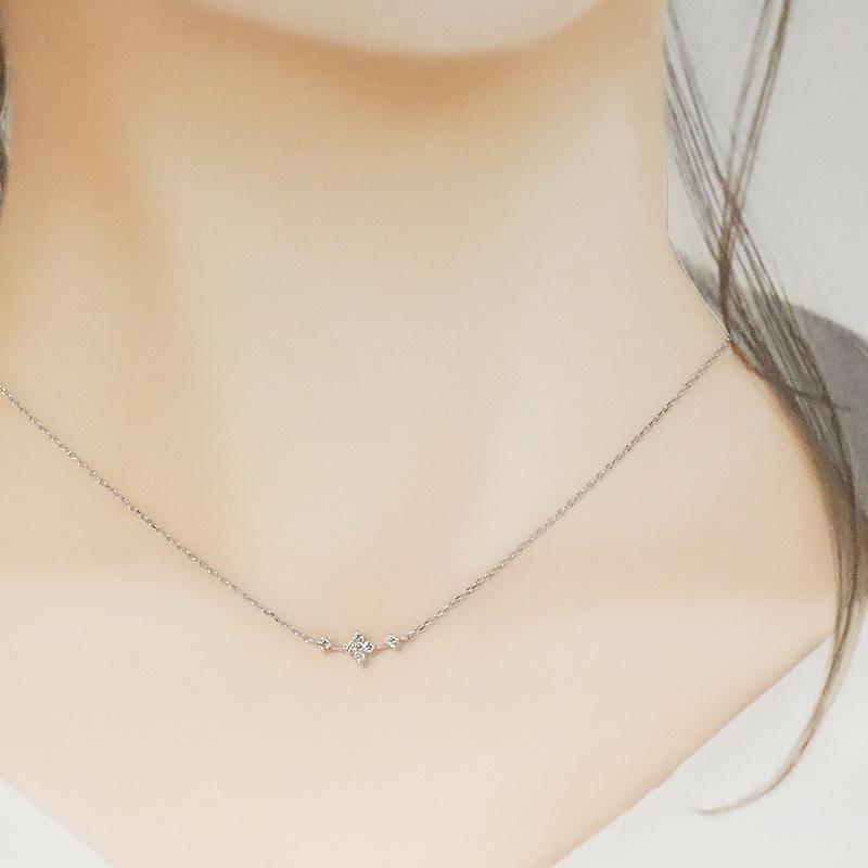 K18 YG/WG/PG ダイヤモンド 0.08ct フラワー ライン ペンダント ネックレス ダイヤ ゴールド カラーは選べる 18金 プレゼント 花 クリスマス お守りの画像