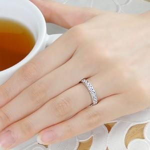 Jeweluce（ジュエルーチェ） ダイヤモンド レール エタニティ リング
