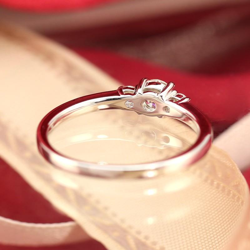 【0.40ct】ダイヤモンド エタニティ リング プラチナ pt950 0.4ctUP ダイヤ 指輪 大粒 センター0.25ct 婚約指輪 エンゲージの画像
