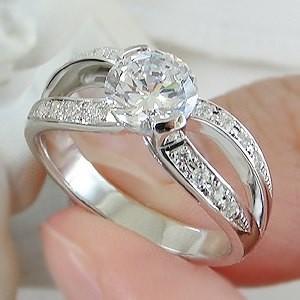 Jeweluce（ジュエルーチェ） 【中央宝石研究所 鑑定書付き