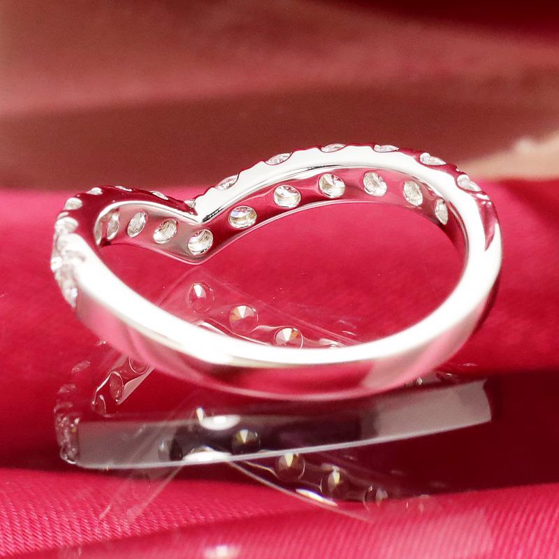 Jeweluce（ジュエルーチェ） ダイヤモンド エタニティ Vライン リング