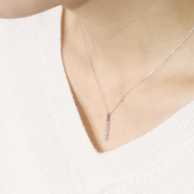 バータイプ 棒状 縦 ダイヤモンド ペンダント ネックレス K18WG バータイプ 棒状 縦 ダイヤモンド ペンダント ネックレス K18WG