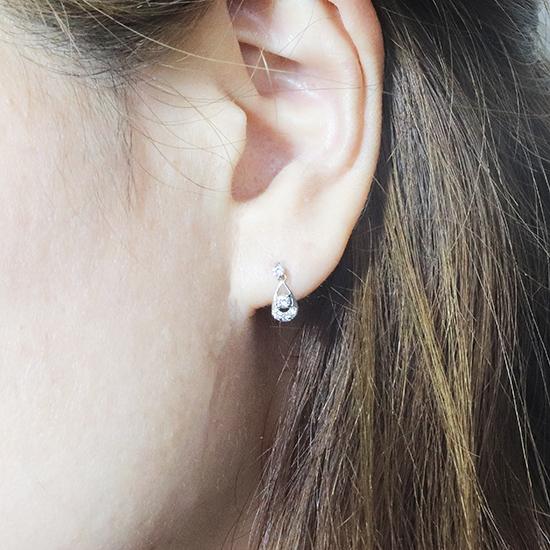 Pt900 D0.08ct ティアドロップ ダイヤモンド ピアス Pt900 D0.08ct ティアドロップ ダイヤモンド ピアス Pt900 D0