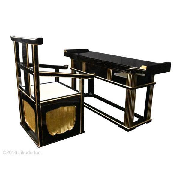寺院仏具】 潤み塗り 導師様用前机と曲録の2点セット 安心の国内 寺院仏具】 潤み塗り 導師様用前机と曲録の2点セット 安心の国内