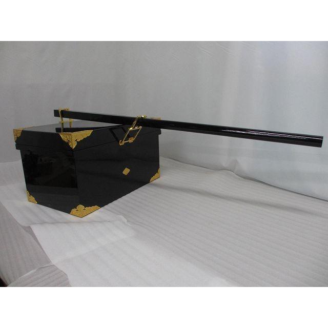 特別販売品】黒塗り 挟箱 担ぎ棒・金具付 (幅約64cm×高さ約35cm 特別販売品】黒塗り 挟箱 担ぎ棒・金具付 (幅約64cm×高さ約35cm