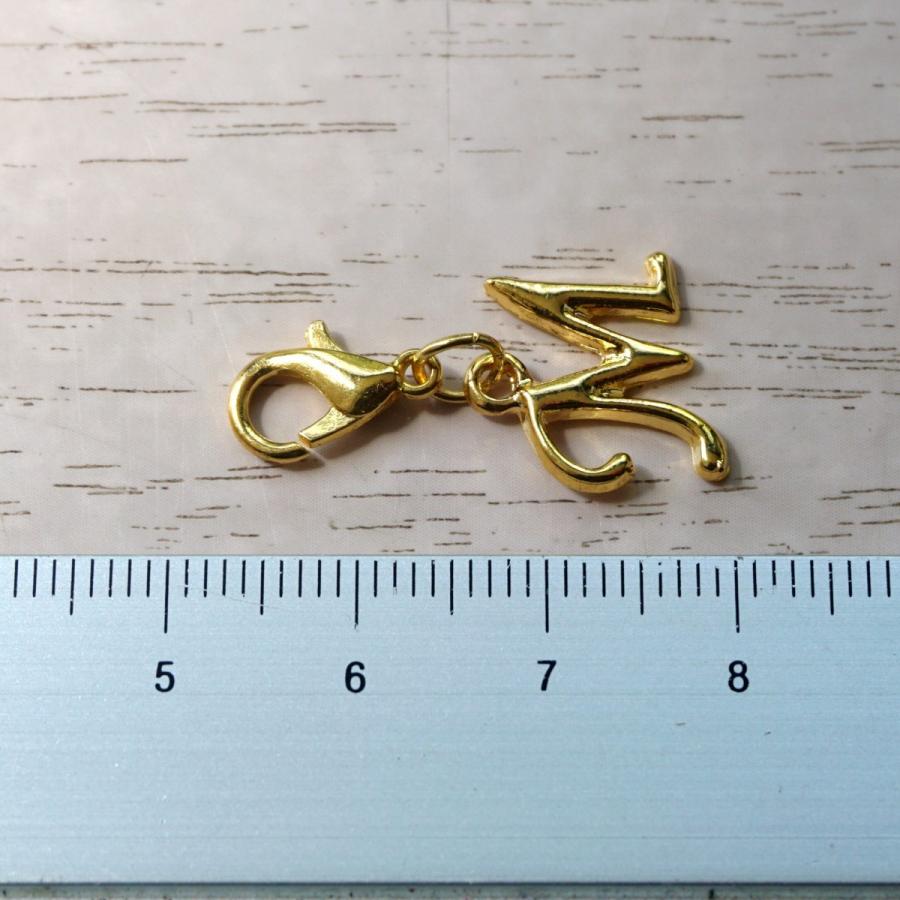 アルファベット ゴールド イニシャル チャーム ハンドメイド アクセサリー バックチャーム ファスナー Galphabetan Jinba 通販 Yahoo ショッピング