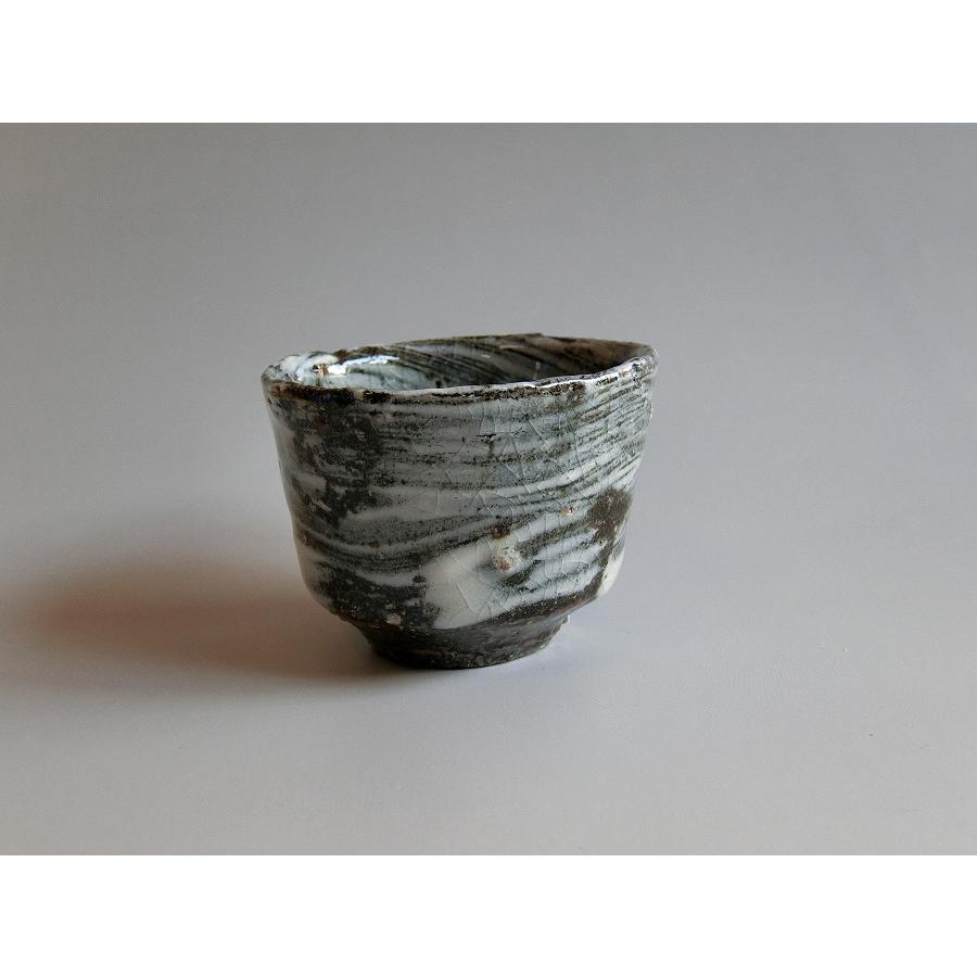 【唐津焼中川自然坊窯】中川恭平作　刷毛目唐津ぐい呑(箱付） |  | 02