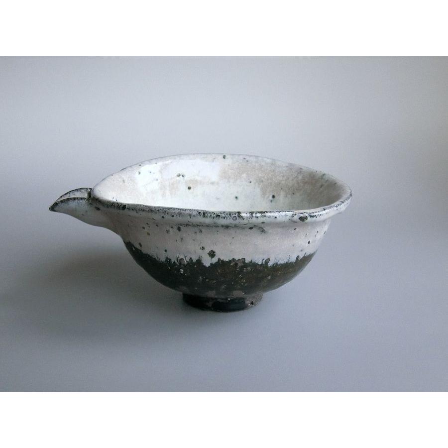 【唐津焼中川自然坊窯】中川恭平作 朝鮮唐津片口注器（箱付） |  | 01