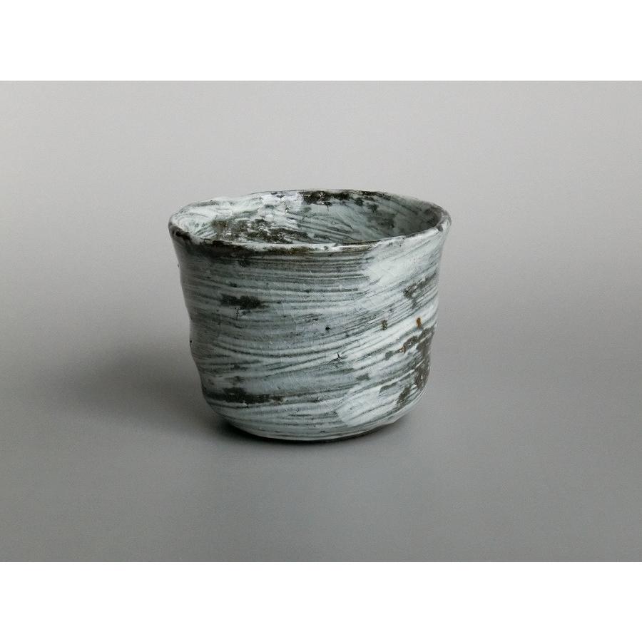 【唐津焼中川自然坊窯】中川恭平作 刷毛目唐津焼酎杯　桐箱付 |  | 01