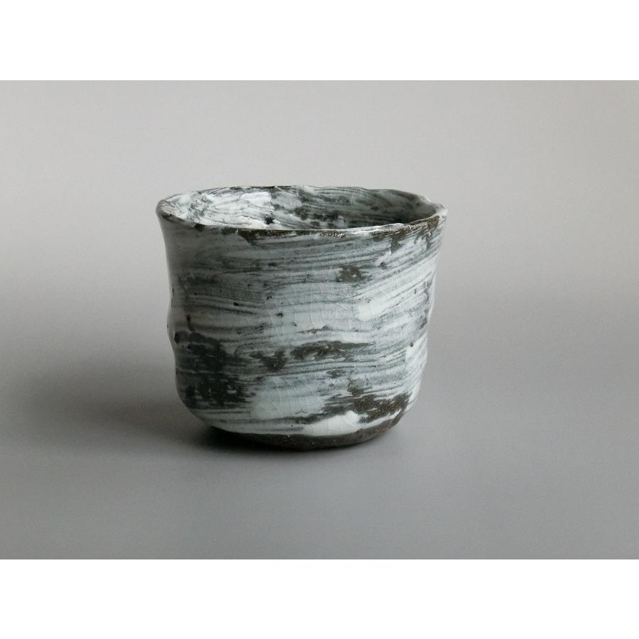 【唐津焼中川自然坊窯】中川恭平作 刷毛目唐津焼酎杯　桐箱付 |  | 02