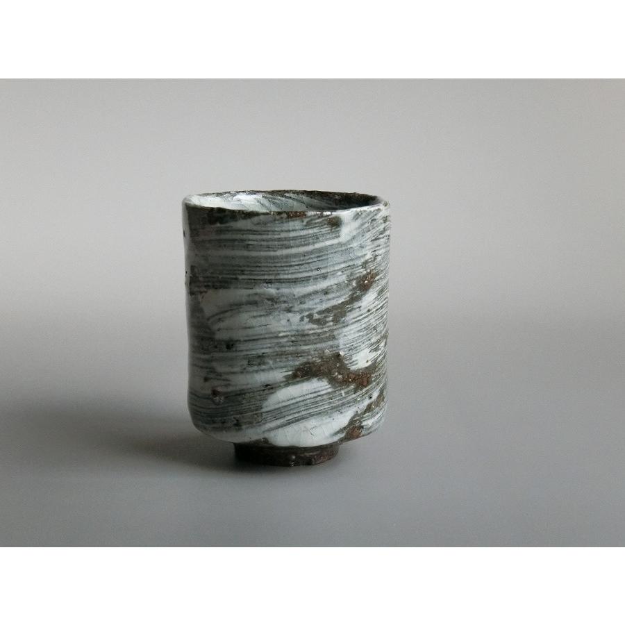 【唐津焼中川自然坊窯】中川恭平作 刷毛目唐津筒湯呑（紙箱入） | 