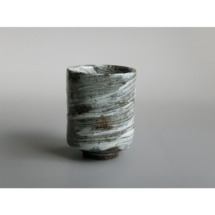 【唐津焼中川自然坊窯】中川恭平作 刷毛目唐津筒湯呑（紙箱入） |  | 01