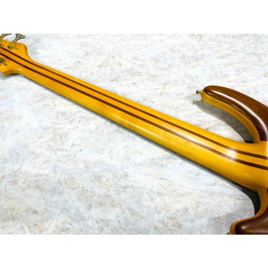 中古 メーカー不明 6弦ベース (u85934)の画像