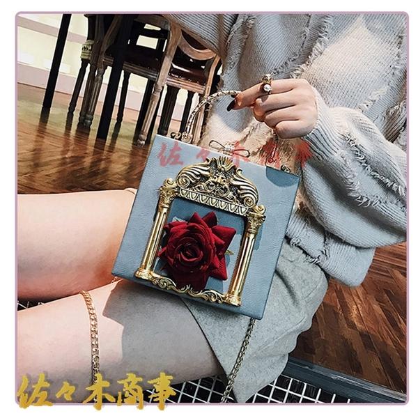 ショルダーバック　パッチン留め　薔薇　手描き　トールペイント ショルダーバック パッチン留め 薔薇 手描き トールペイント