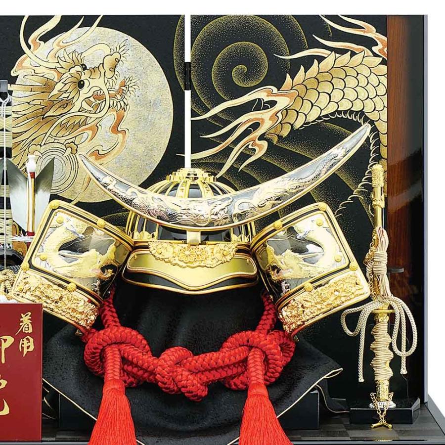五月人形 着用 コンパクト 収納飾り 伊達 着用兜 兜飾り 20号 伊達政宗 金 兜 5月人形 かぶと ミニ お祝い 初節句 木製 台 木 ...