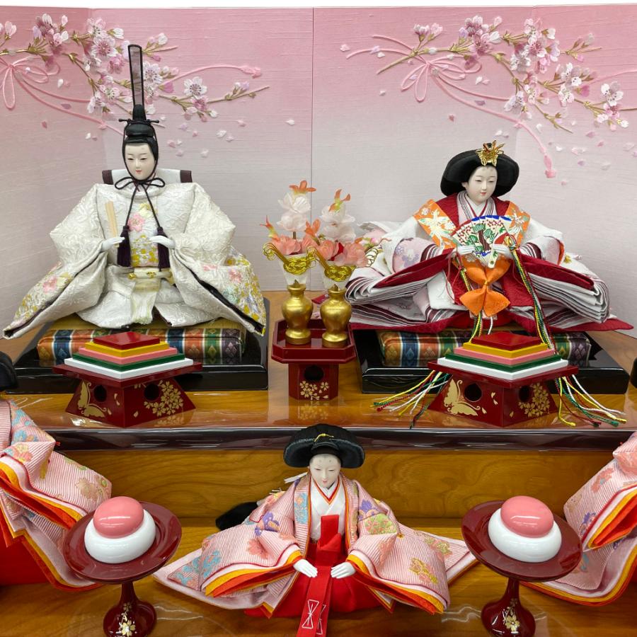 雛人形 コンパクト 白 赤 ひな人形 三段飾り 天然木 三段飾り 桜柄 おしゃれ お雛様 親王 三人官女 初節句 大35-3-3-43 ひな祭り 2025_2