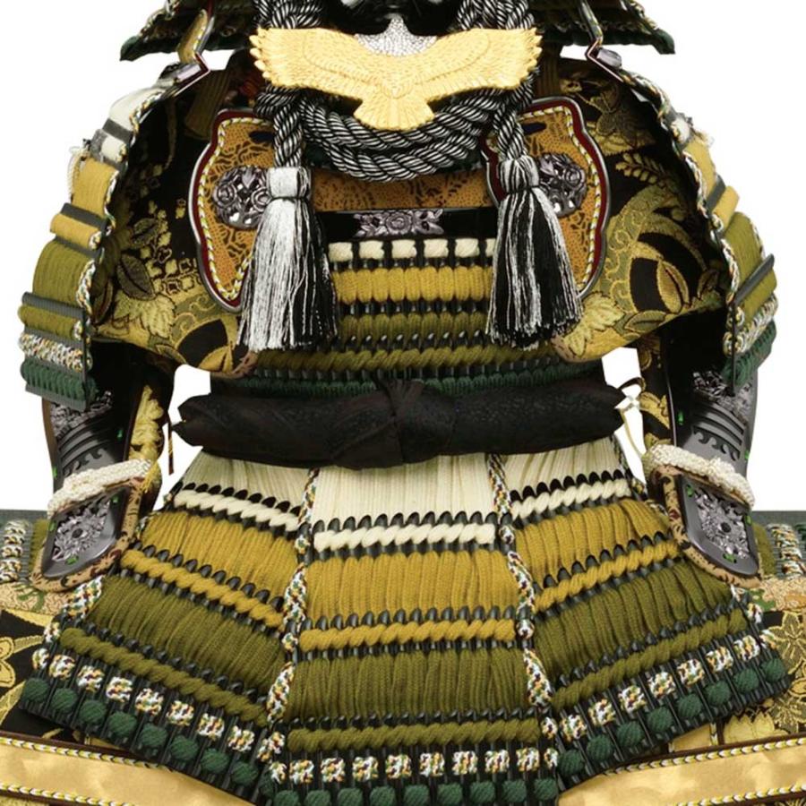 《送料込》 五月人形 コンパクト 鎧飾り 10号 くろがね翼鎧-金- おしゃれ モダン カッコいい 豪華 インテリア 【2527856153】(89645円)