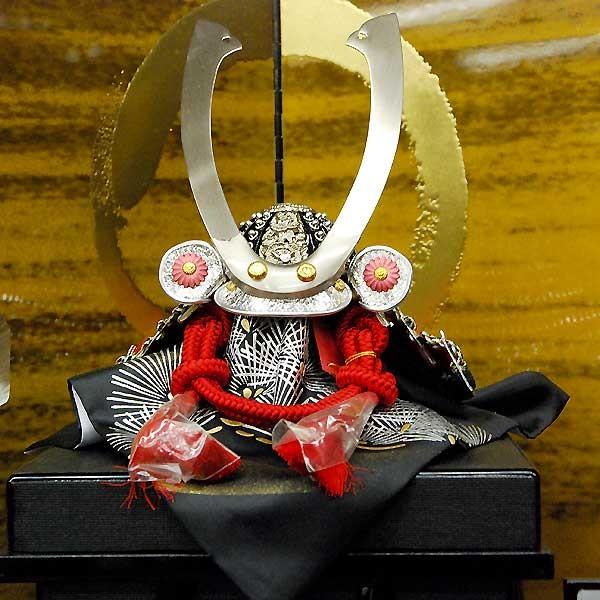 山本寛斎デザインブランド 兜飾り 中古品 山本寛斎デザインブランド 兜飾り 中古品 - メルカリ