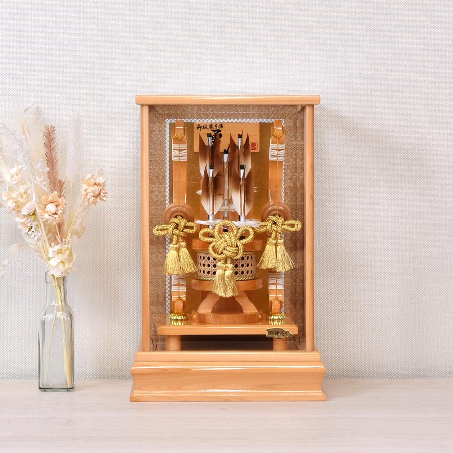 御破魔弓飾　ガラスケース入り 破魔弓 お祝い コンパクト 初正月飾 13号 勇a 檜 ケース飾り ガラス