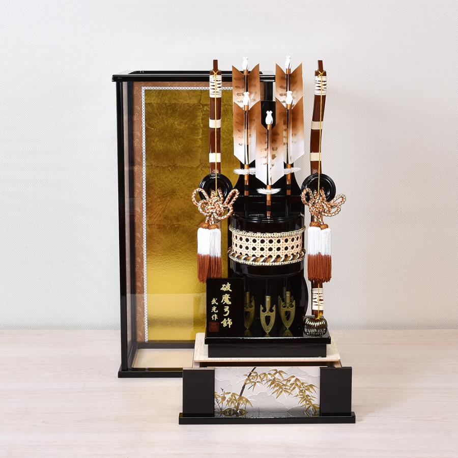 東京久月　家紋付破魔弓ガラスケース１７号・間口約３７×奥行約２８×高さ約６２㎝ 東京久月 家紋付き破魔弓ガラスケース17号・間口約31×奥行約