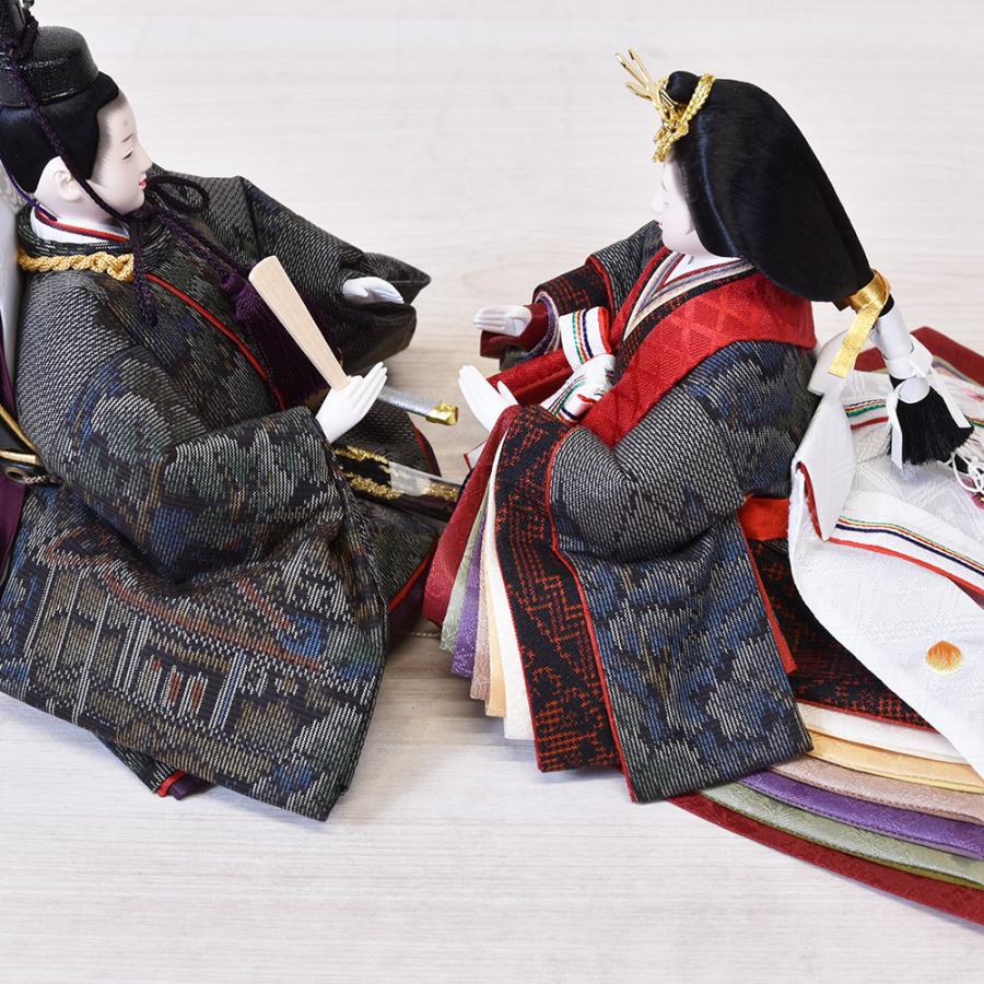 雛人形 大島紬 黒 コンパクト ひな人形 親王飾り エンジ 刺繍 平飾り