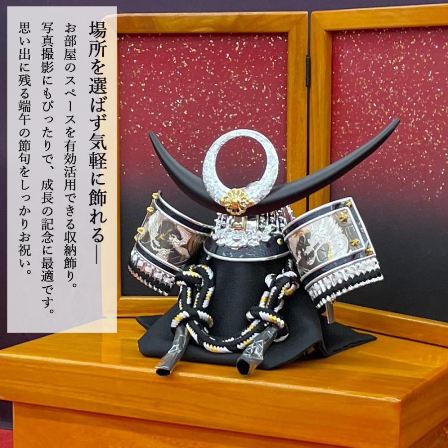 上杉謙信と武田信玄の兜の置物