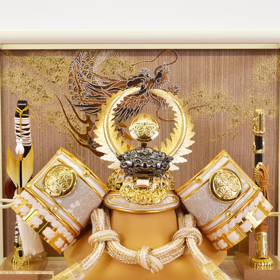 五月人形 コンパクト ケース入り 徳川家康 おしゃれ 兜飾り 8号 白金 徳川兜 おしゃれ 名将武将 ケース飾り モダン 木 木製 台 ミニ かわいい 2025 ck2597-8 |  | 03