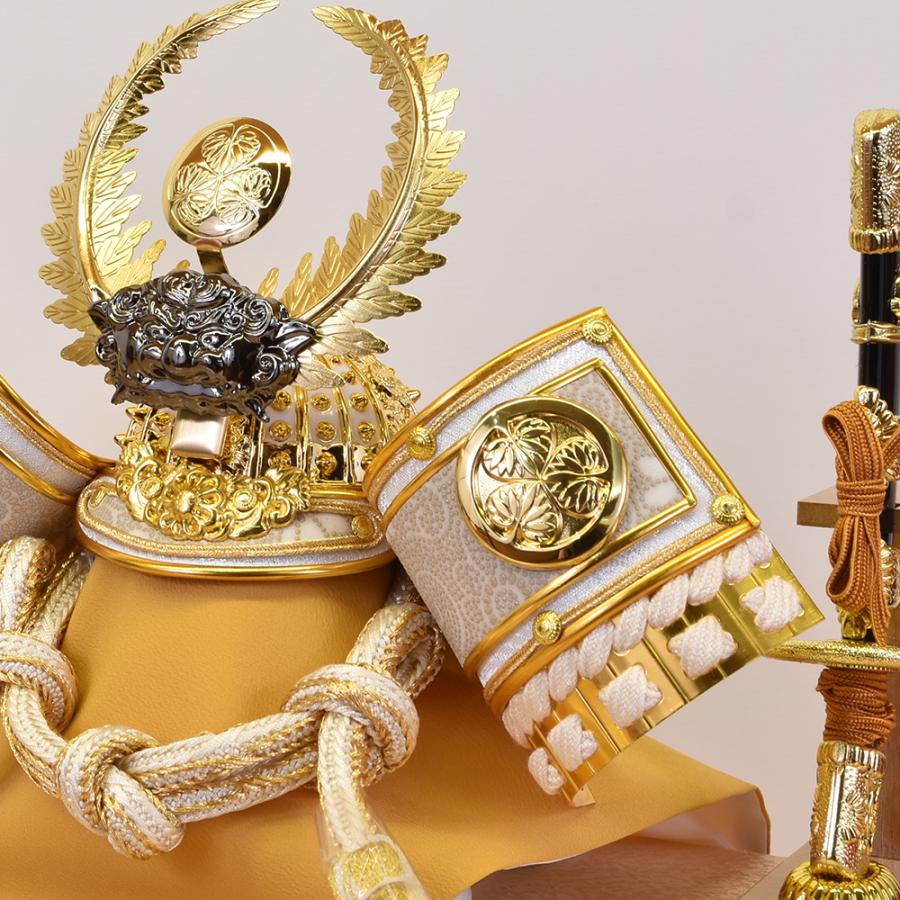 五月人形 コンパクト ケース入り 徳川家康 おしゃれ 兜飾り 8号 白金 徳川兜 おしゃれ 名将武将 ケース飾り モダン 木 木製 台 ミニ かわいい 2025 ck2597-8 |  | 08