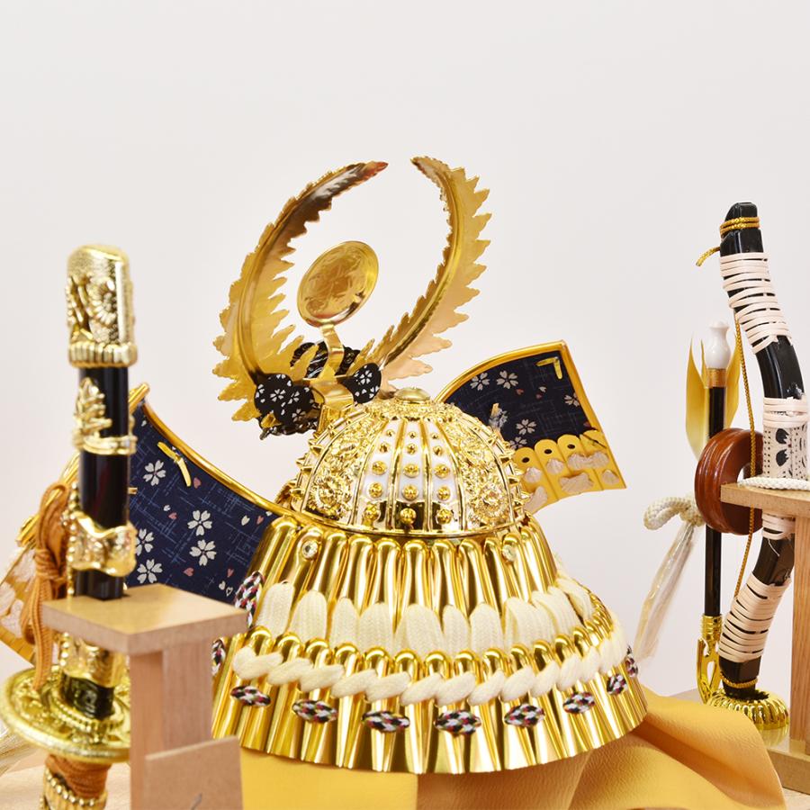 五月人形 コンパクト ケース入り 徳川家康 おしゃれ 兜飾り 8号 白金 徳川兜 おしゃれ 名将武将 ケース飾り モダン 木 木製 台 ミニ かわいい 2025 ck2597-8 |  | 09