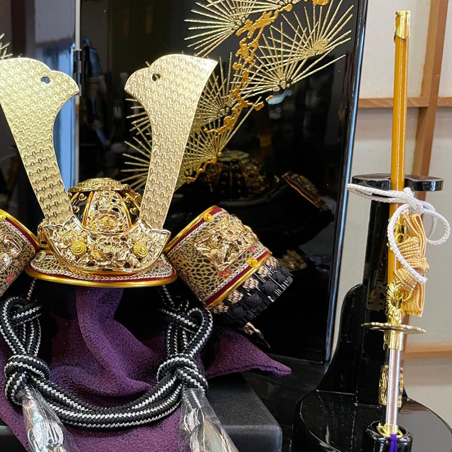 五月人形 コンパクト おしゃれ 兜飾り 7号 黒漆塗之兜 収納飾り 合わせ
