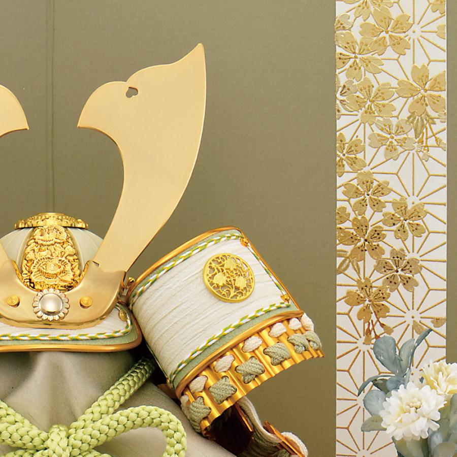 五月人形 コンパクト ミニ 兜 お祝い 初節句 兜飾り 平飾り 5号 白 金