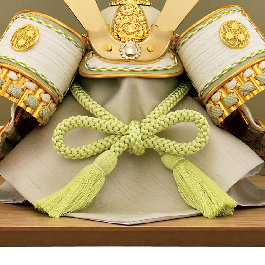 五月人形 コンパクト ミニ 兜 お祝い 初節句 兜飾り 平飾り 5号 白 金