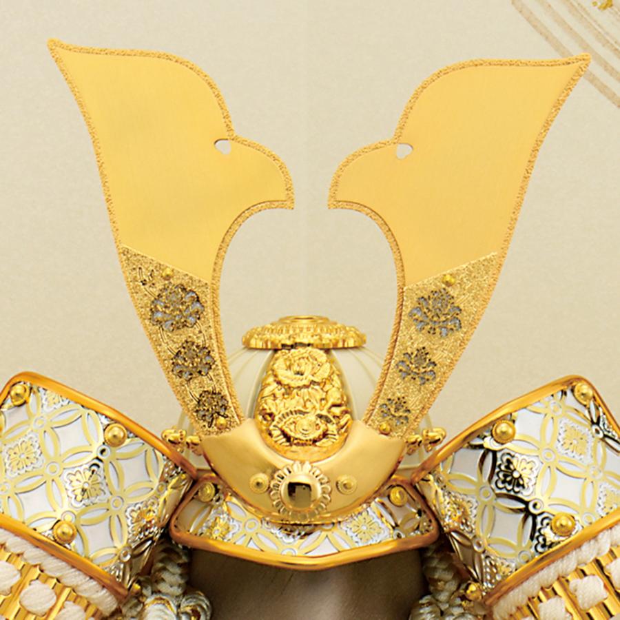 五月人形 お祝い 初節句 コンパクト 兜飾り 収納飾り 7号 白金牡丹大鍬