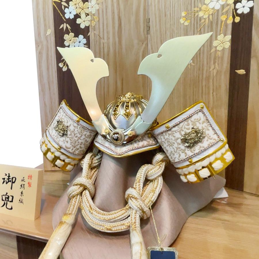 五月人形 お祝い 初節句 コンパクト 兜飾り 収納飾り 12号 燻 金大鍬兜