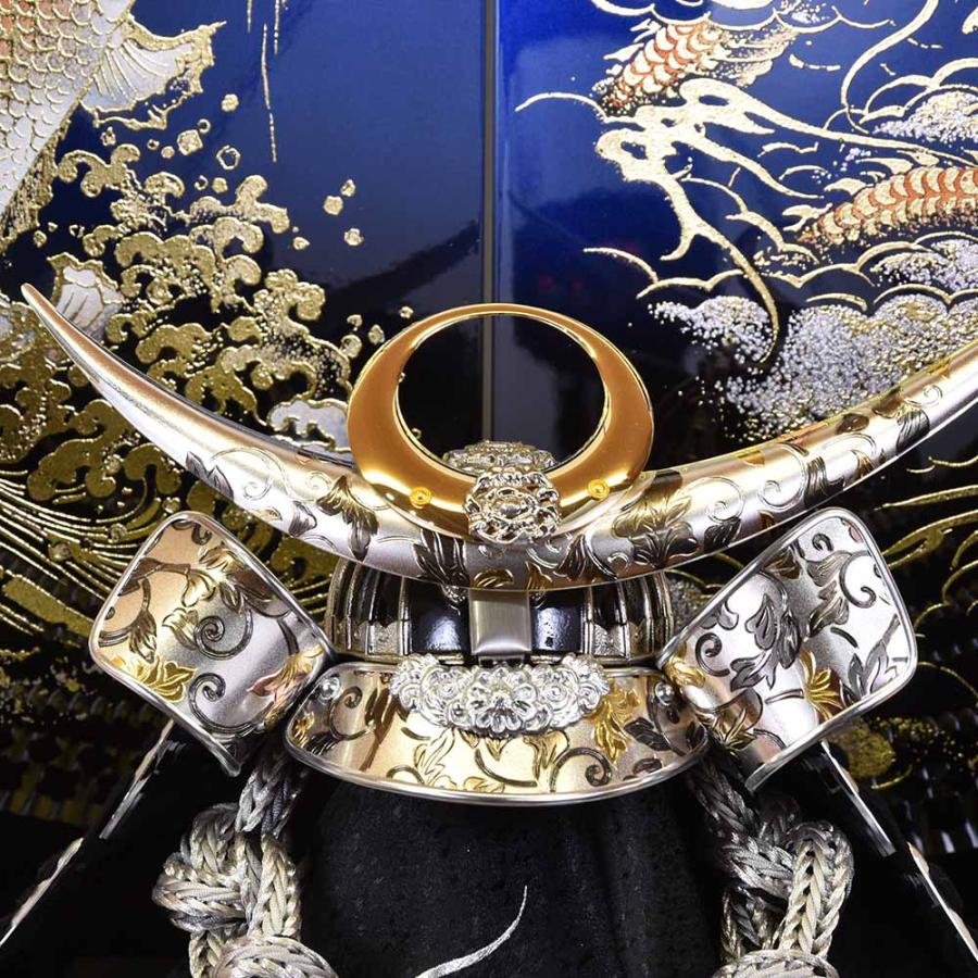 五月人形 コンパクト おしゃれ 兜飾り 収納飾り 上杉謙信 青嵐 502562 かぶと 名将 武将 木 木製 台付 モダン かっこいい |  | 02