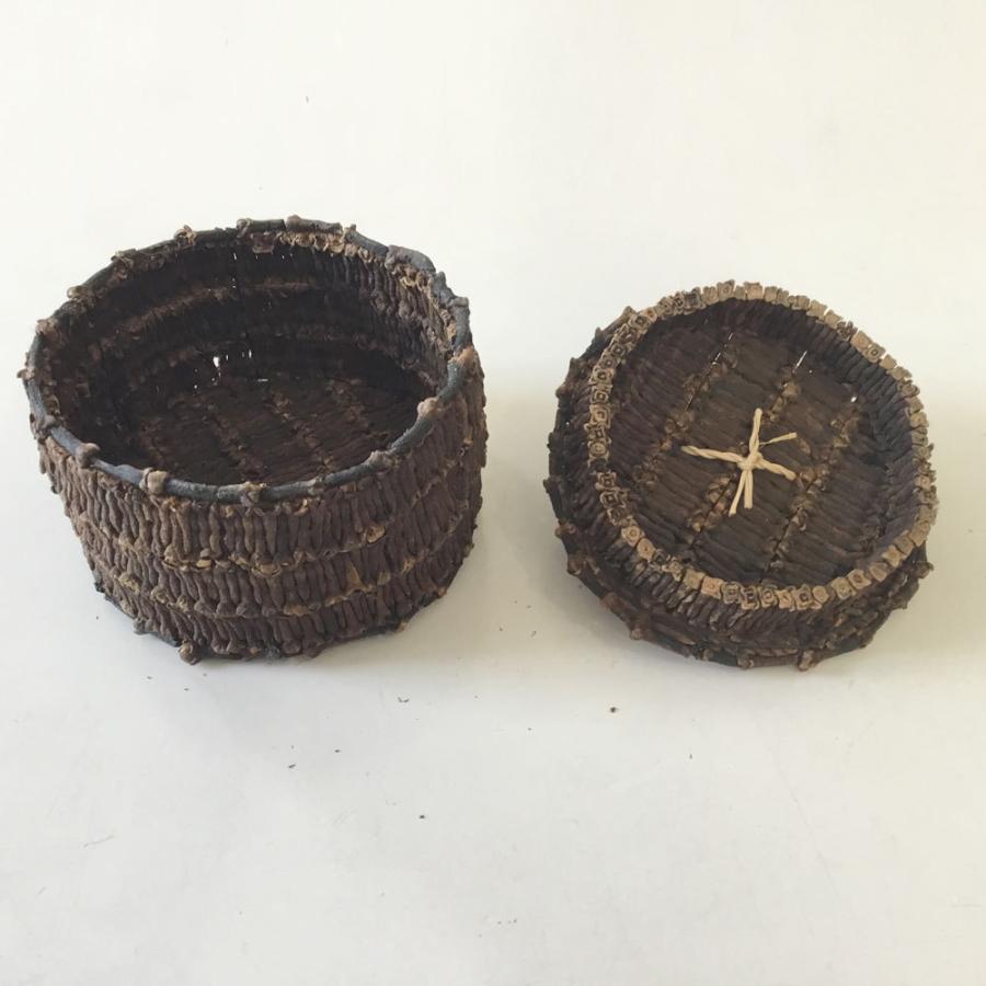 クローブ（丁子）製の小箱 送料無料 |  | 09