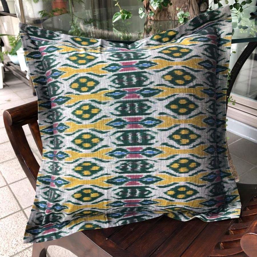 バリイカットのクッションカバー02 | 