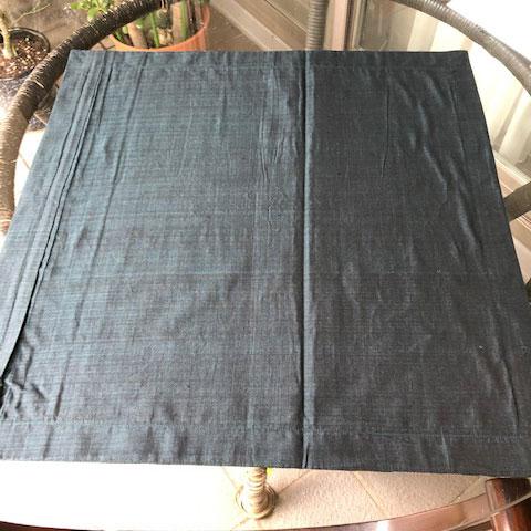 バリイカットのクッションカバー02 |  | 02