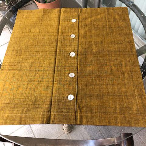 バリイカットのクッションカバー03 |  | 06