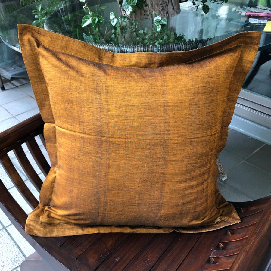 バリイカットのクッションカバー04 裏赤茶 |  | 01