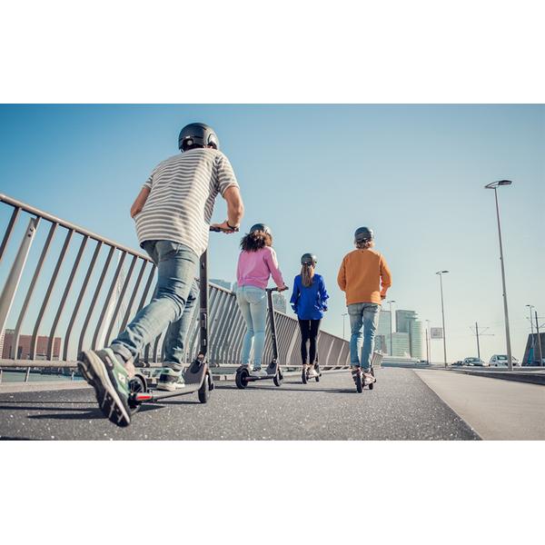Segway-Ninebot(セグウェイ-ナインボット) Kickscooter ES2 Segway-Ninebot(セグウェイ-ナインボット) Kickscooter ES2