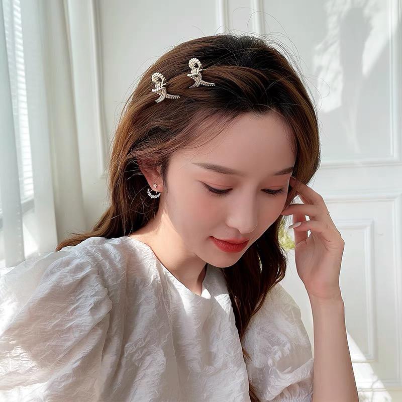 ミニパールバンスクリップ ヘアアクセサリー韓国 小さめ 結婚式 二次会パーティー ヘアアレンジ発表会 ヘアアクセ 高級感 成人式 ウェディング メタル Ha 56 ジュジュモール 通販 Yahoo ショッピング