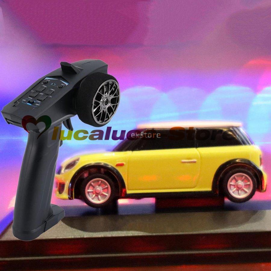 ラッピング無料】ミニラジコンカー 4WD 76 2.4G おもちゃ モデル rc