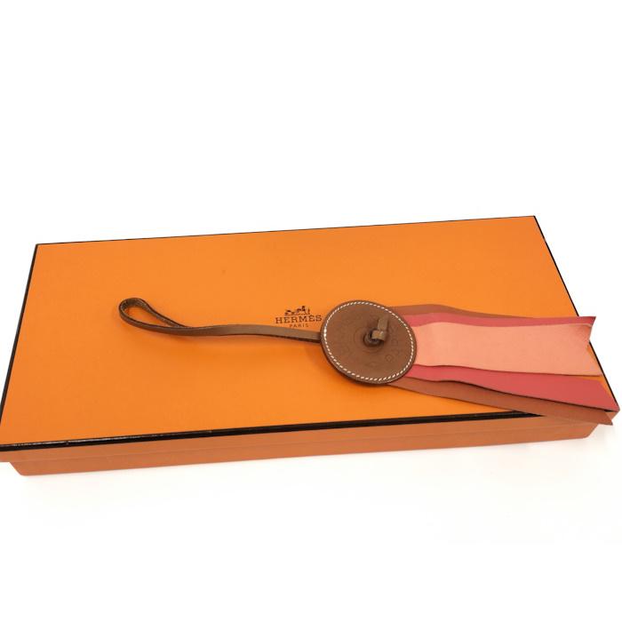 HERMES 美品　お値下げ　パドックフロット　チャーム　オレンジ系 HERMES（エルメス） パドック フロット バッグチャーム アニョーミロ