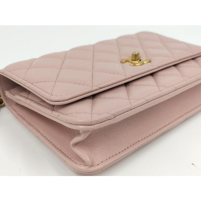 CHANEL マトラッセ カメリア チェーンウォレット 長財布 レザー CHANEL マトラッセ カメリア チェーンウォレット 長財布 レザー